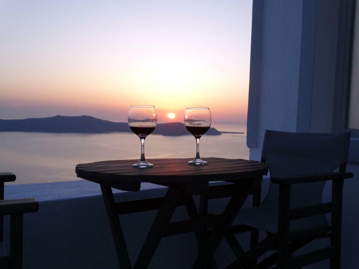 Yposkafo Suites - Studio - Santorini Firá Buitenkant foto