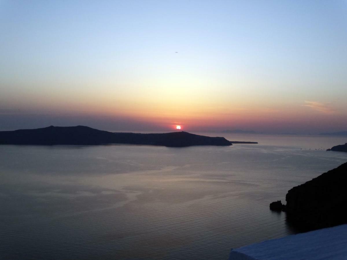 Yposkafo Suites - Studio - Santorini Firá Buitenkant foto